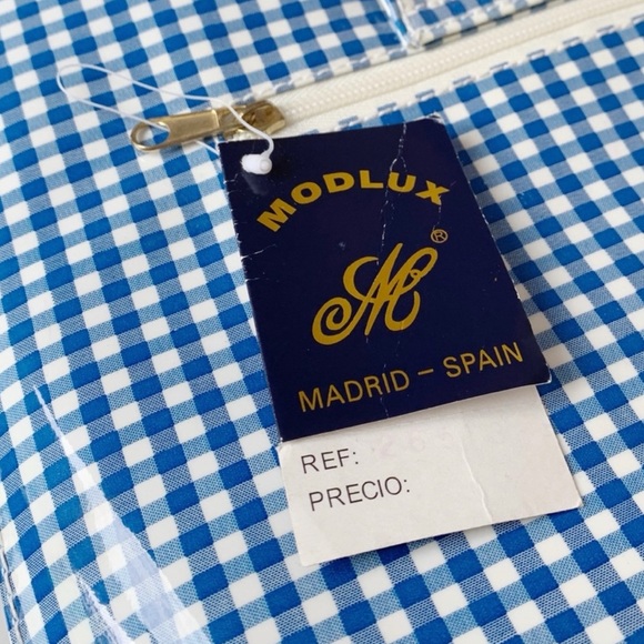 ⭐️SOLD⭐️ large patent white and blue gingham shoulder bag - Picture 9 of 10